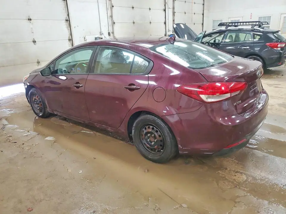 2017 KIA FORTE LX  