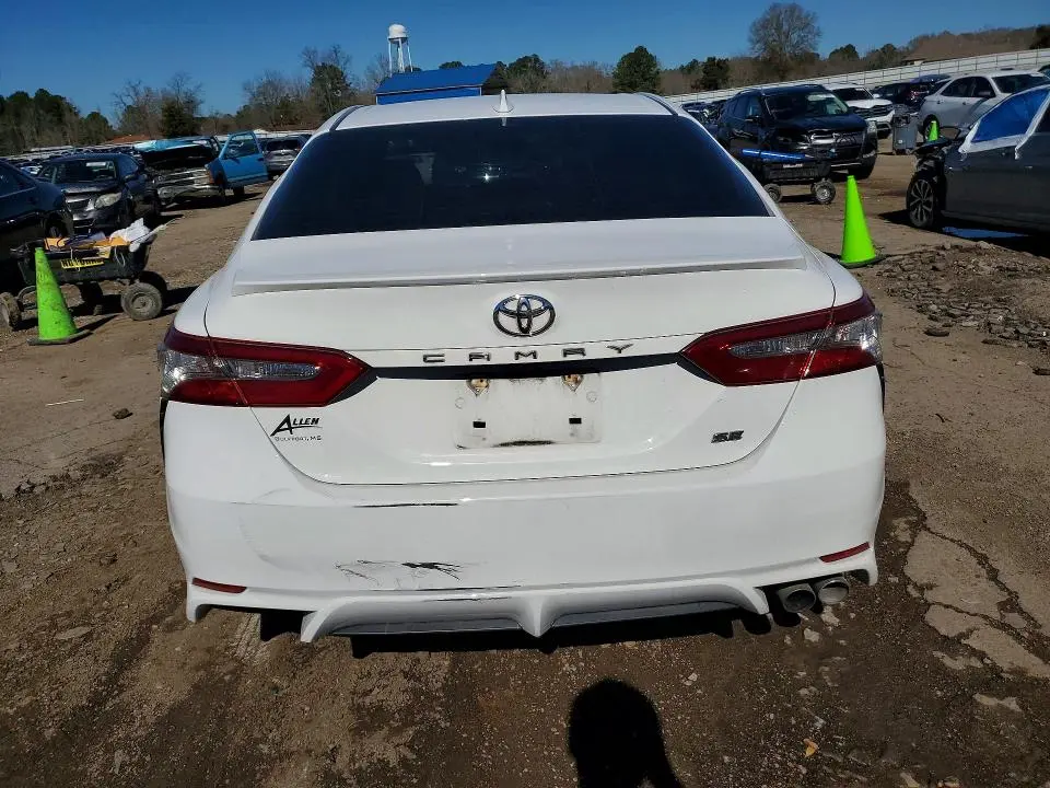 2019 TOYOTA CAMRY L  