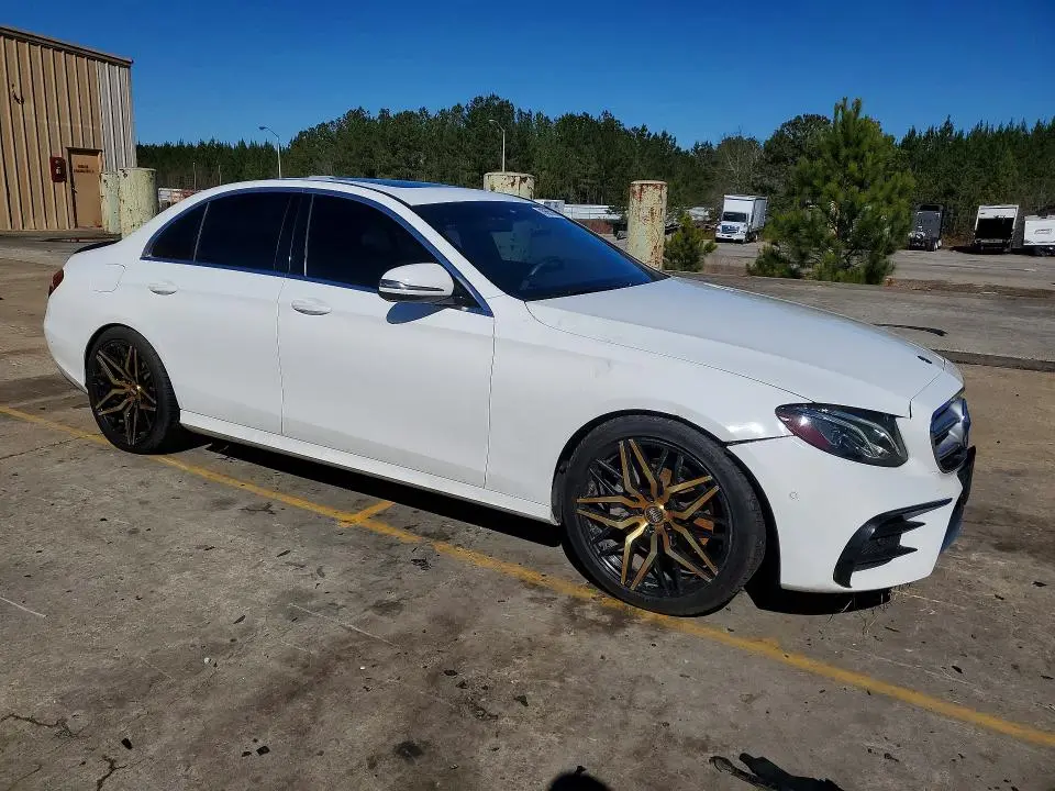 2017 MERCEDES-BENZ E 300  