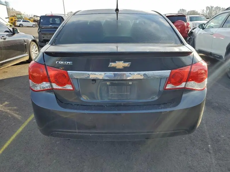 2013 CHEVROLET CRUZE LS  