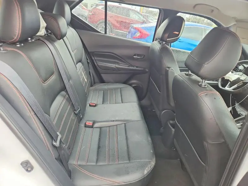 2019 NISSAN KICKS S  