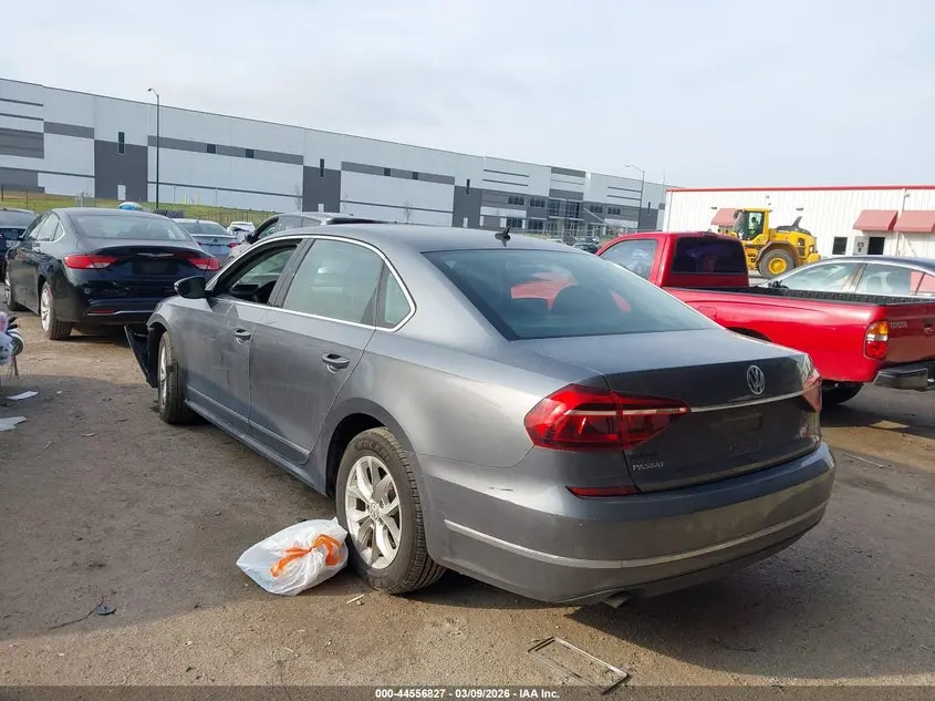 2017 VOLKSWAGEN PASSAT 1.8T S