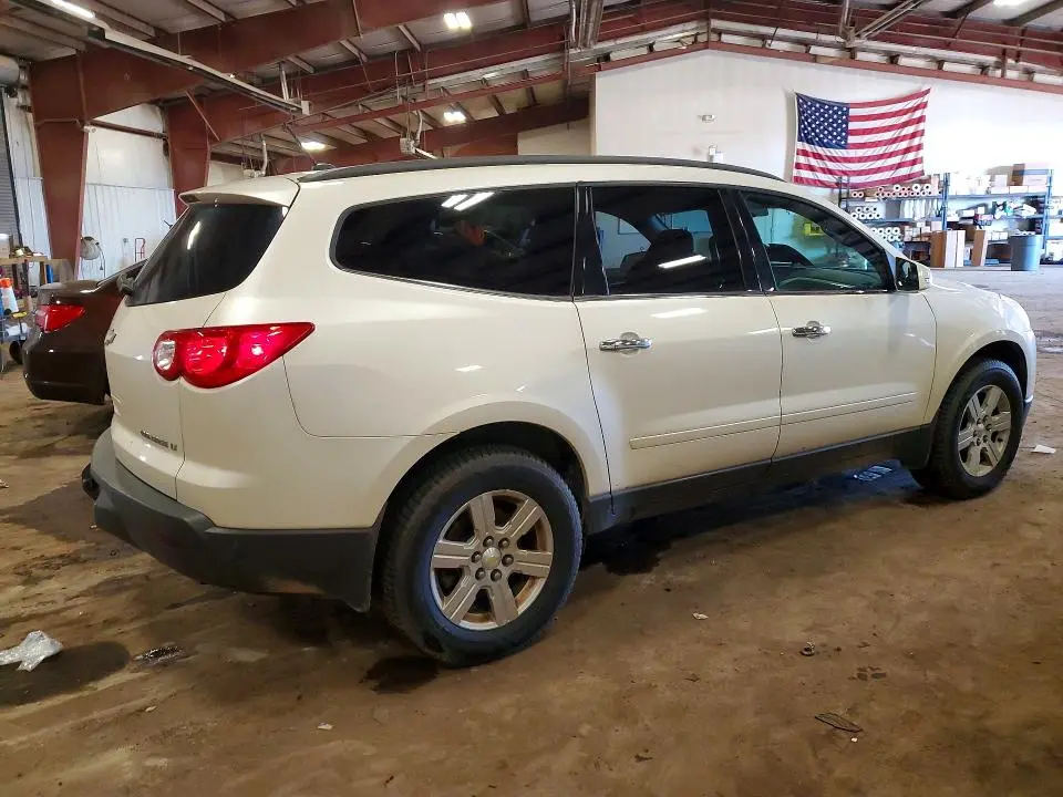 2011 CHEVROLET TRAVERSE LT  