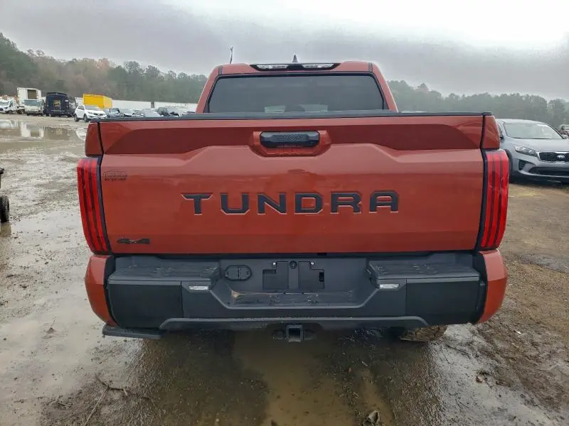 2025 TOYOTA TUNDRA CREWMAX SR  