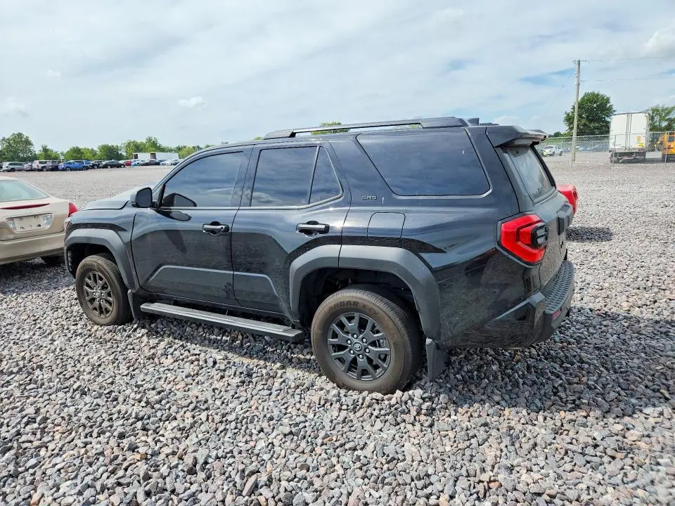 2025 TOYOTA 4RUNNER SR5  