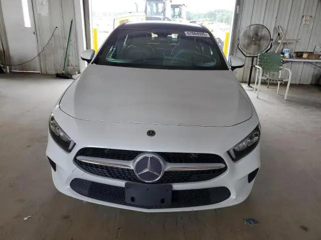2019 MERCEDES-BENZ A 220  