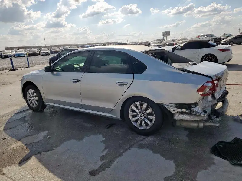 2015 VOLKSWAGEN PASSAT S  