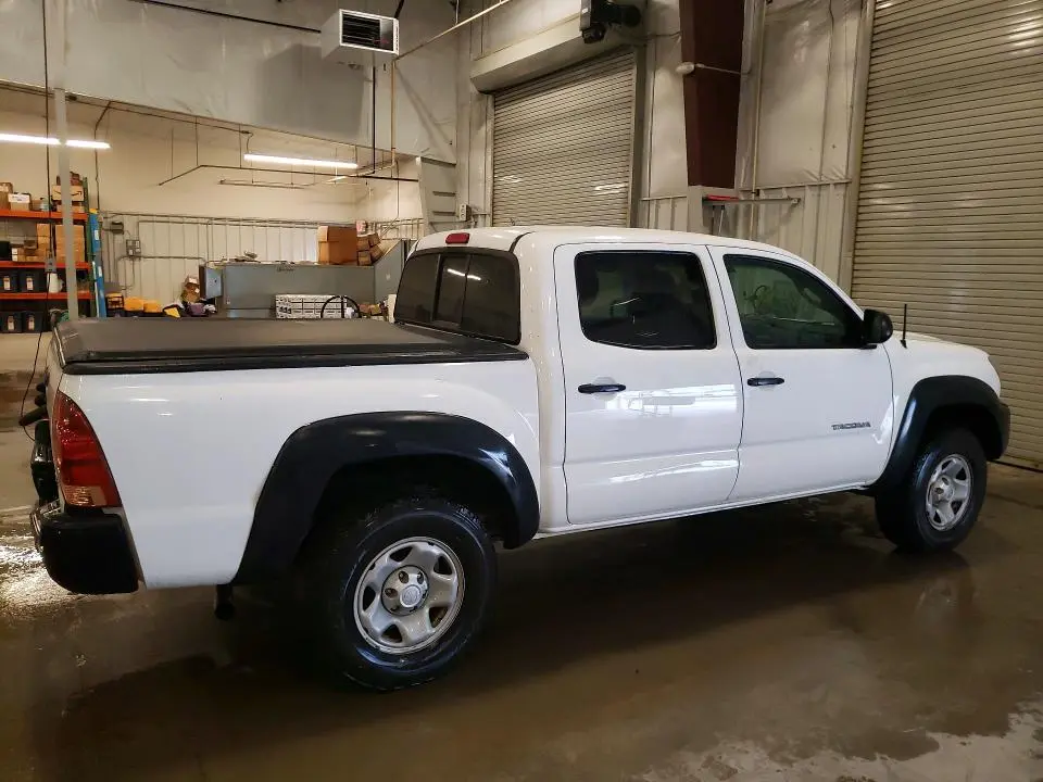 2015 TOYOTA TACOMA V6  