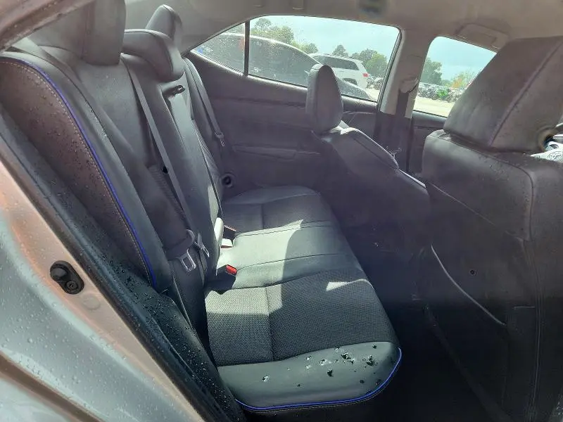 2018 TOYOTA COROLLA SE  