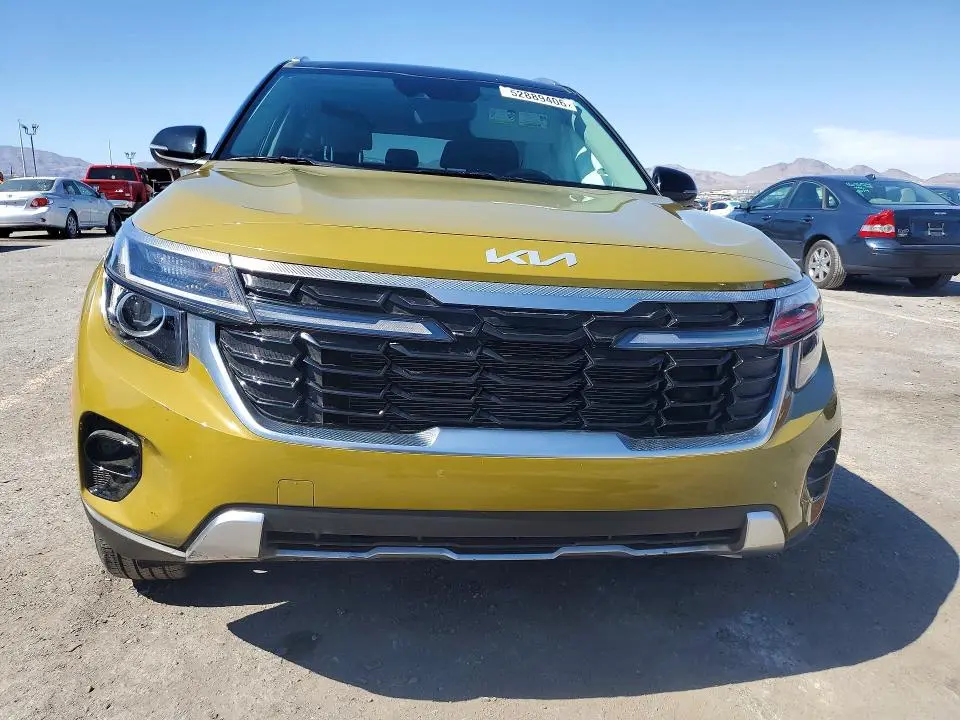 2024 KIA SELTOS S  