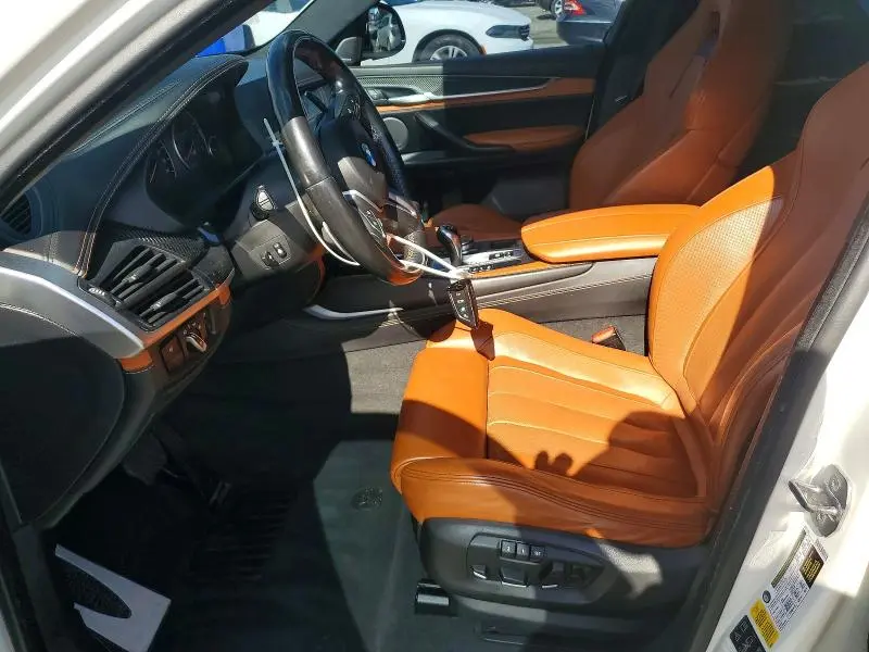 2015 BMW X6 M  