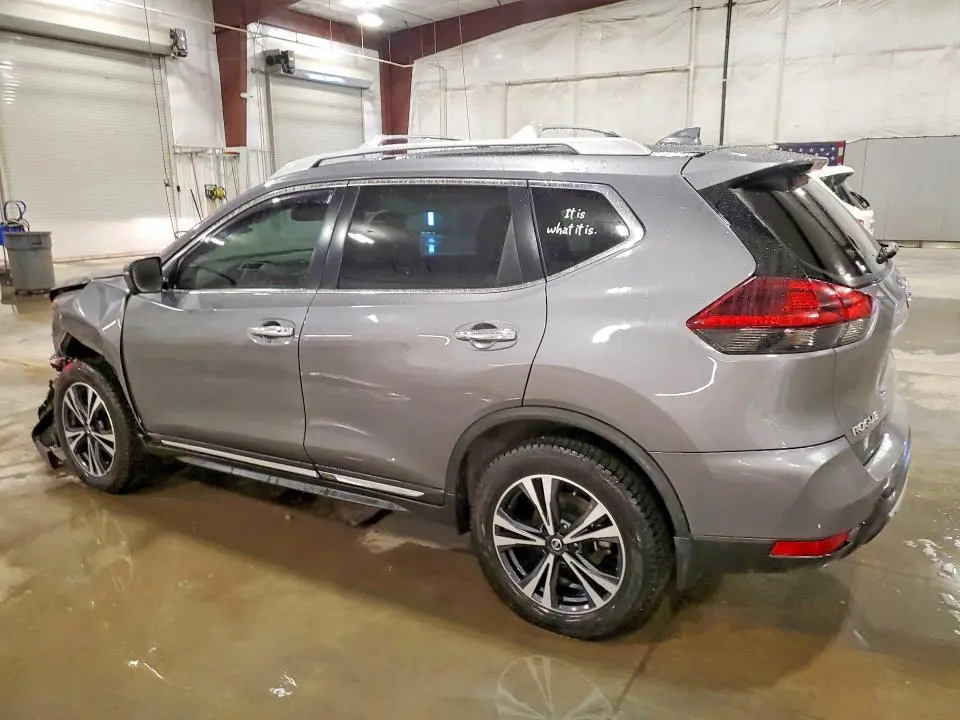 2018 NISSAN ROGUE SL  