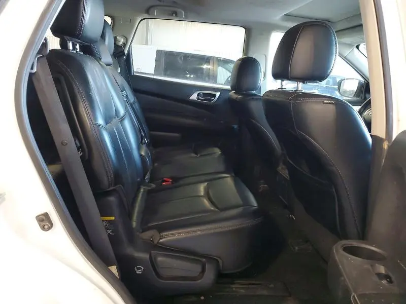 2017 NISSAN PATHFINDER PLATINUM  