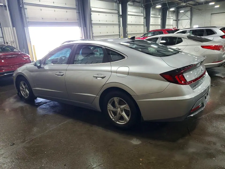 2022 HYUNDAI SONATA SE  