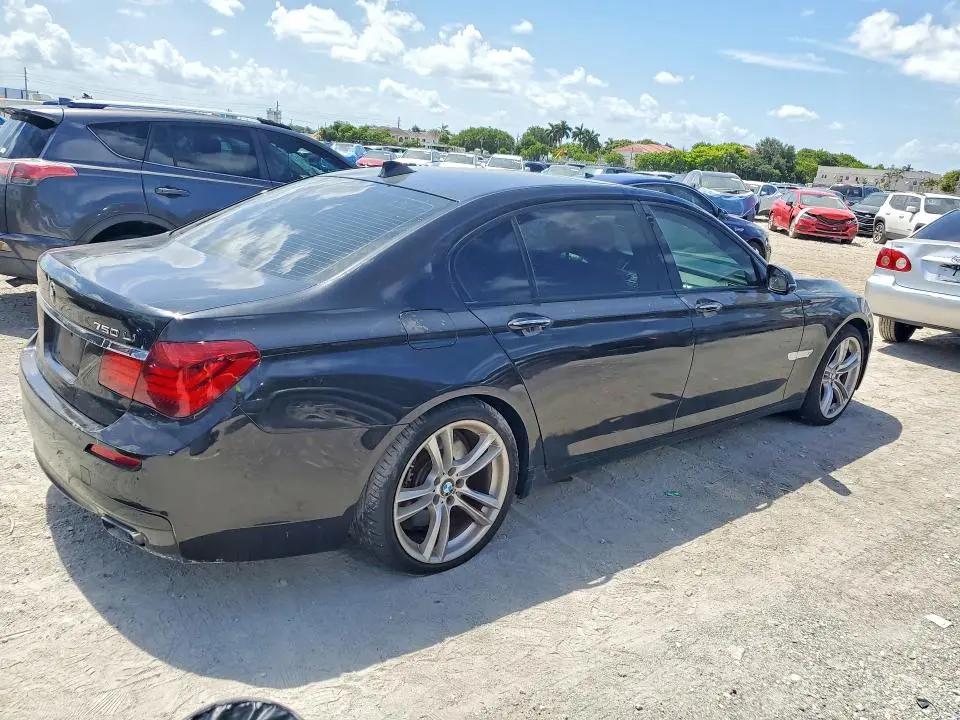 2013 BMW 750 LXI  