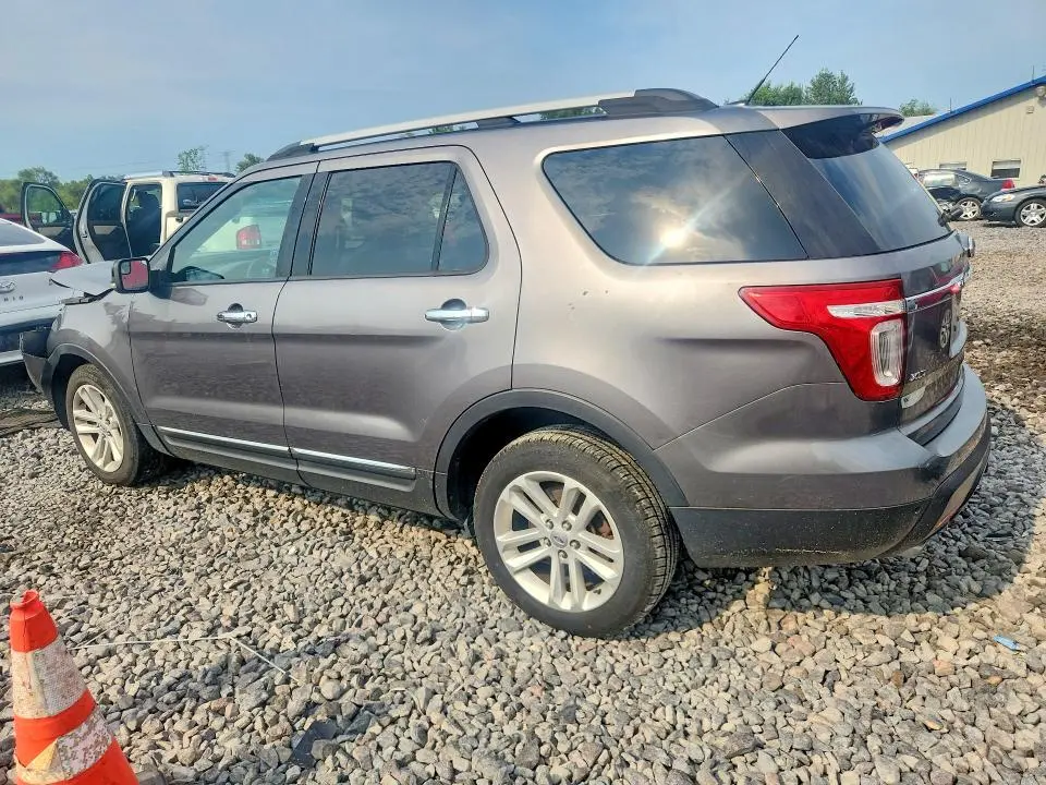 2011 FORD EXPLORER XLT  