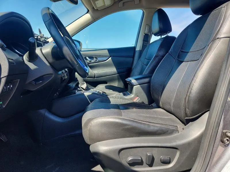 2018 NISSAN ROGUE SL  