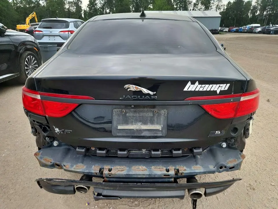 2017 JAGUAR XF PREMIUM  