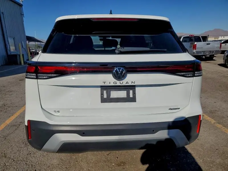 2025 VOLKSWAGEN TIGUAN SE  