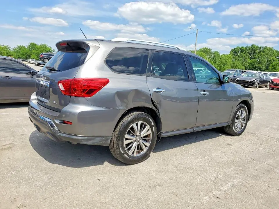 2018 NISSAN PATHFINDER SL  