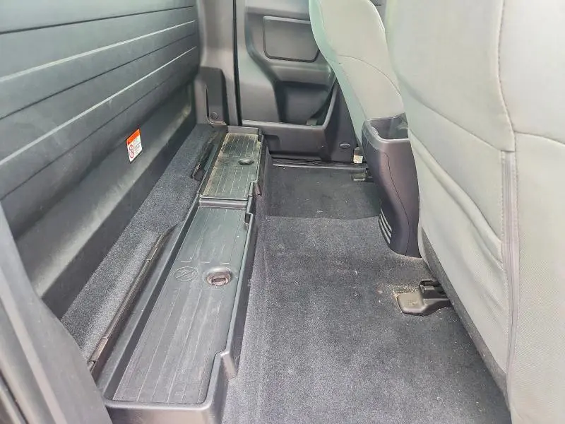 2017 TOYOTA TACOMA SR  