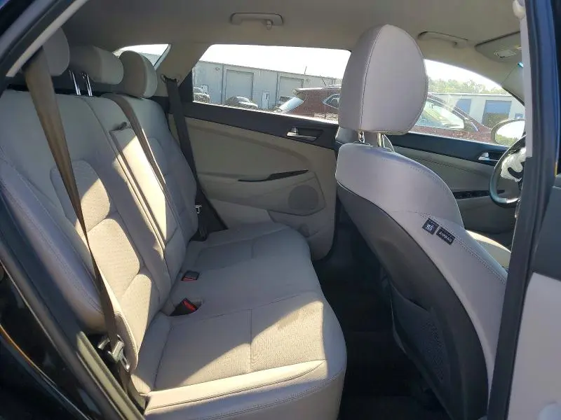 2020 HYUNDAI TUCSON SEL  