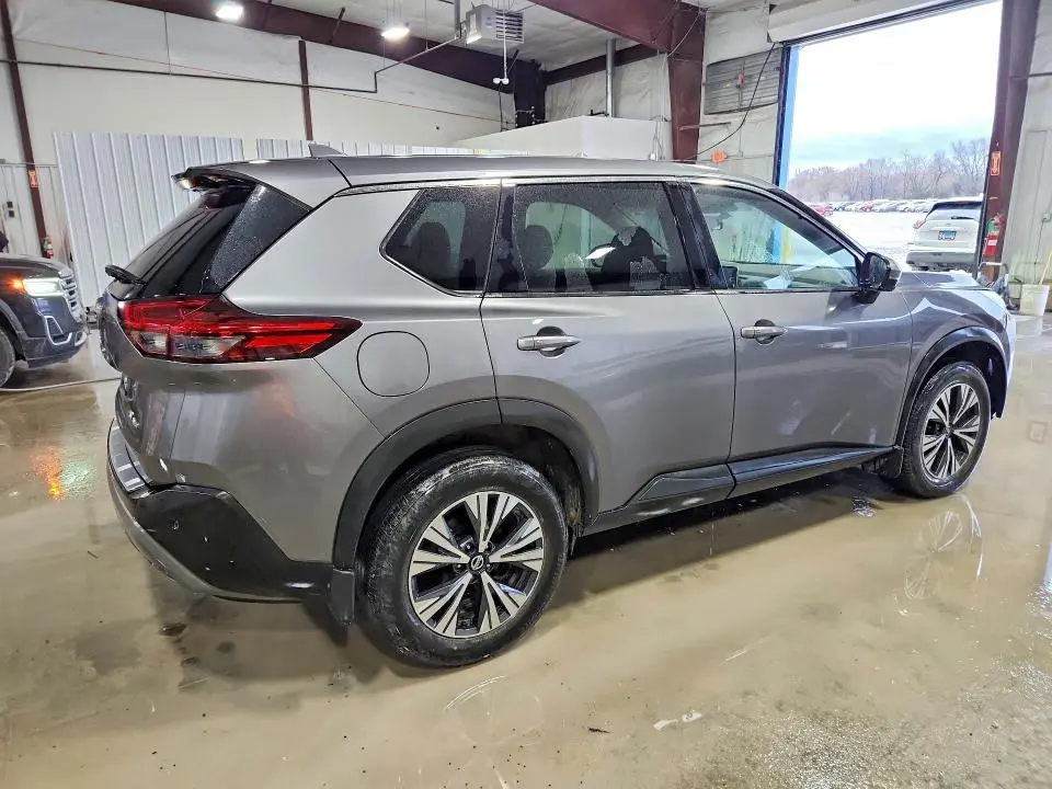 2021 NISSAN ROGUE SV  
