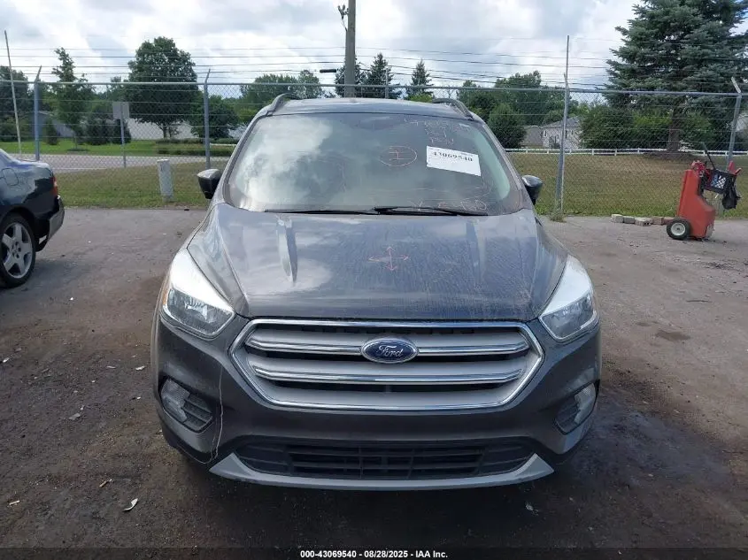 2018 FORD ESCAPE SE
