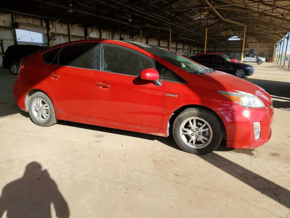 2011 TOYOTA PRIUS THREE  