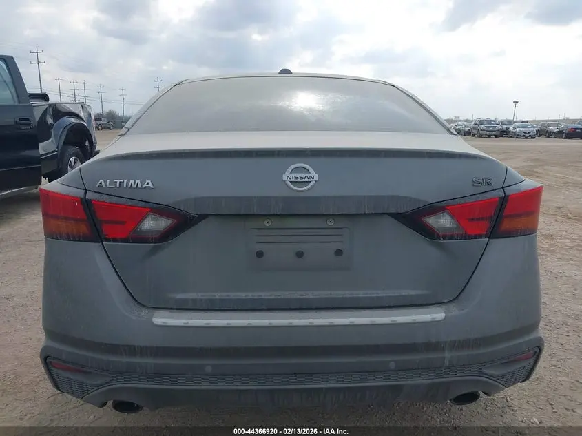 2020 NISSAN ALTIMA SR FWD