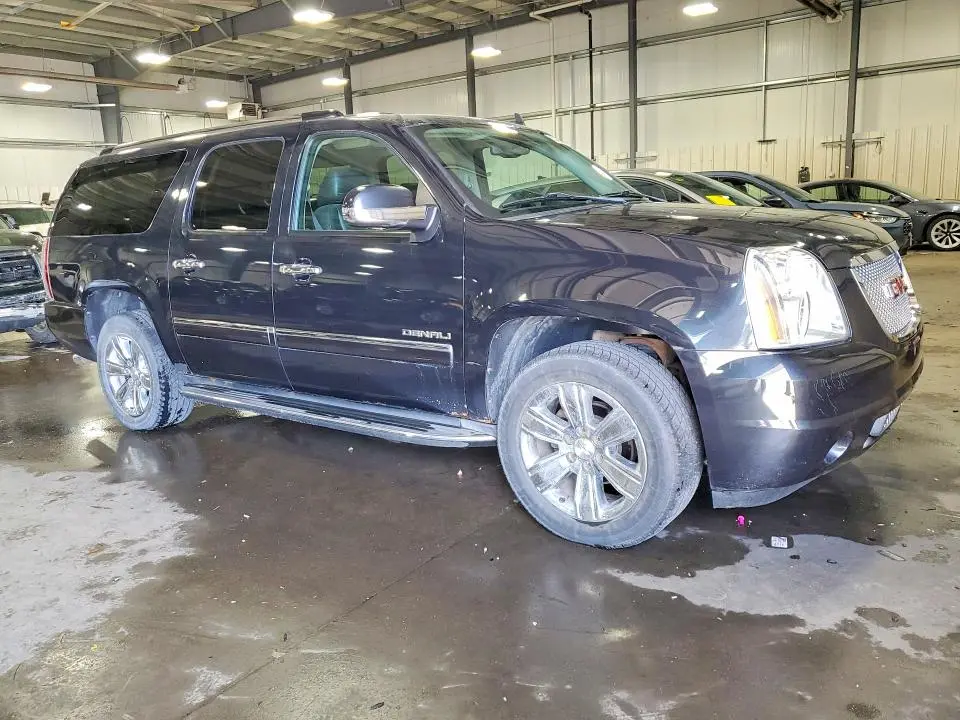 2011 GMC YUKON XL DENALI  