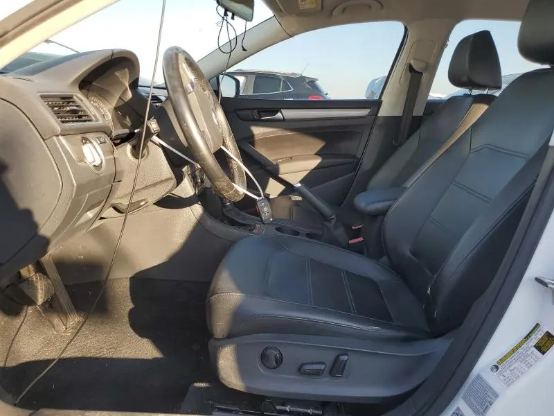 2015 VOLKSWAGEN PASSAT S  