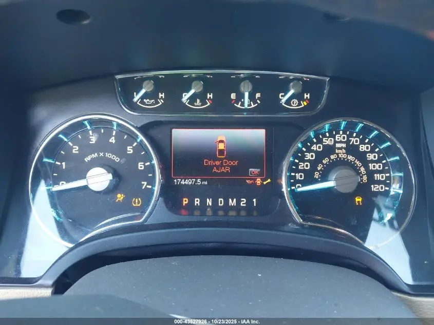 2011 FORD F-150 LARIAT