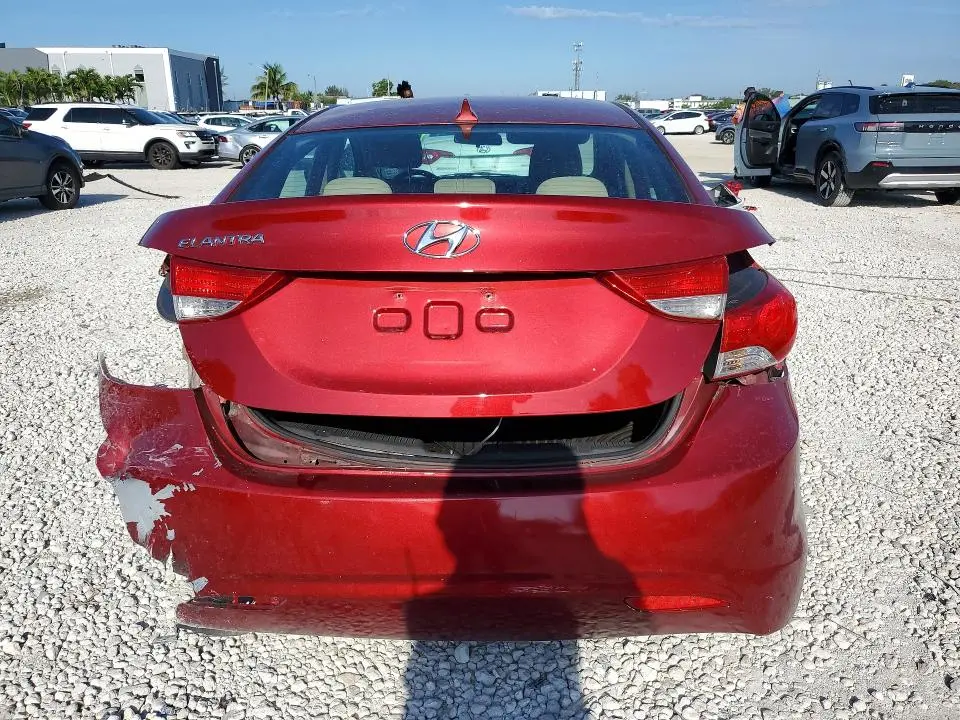 2013 HYUNDAI ELANTRA GLS  