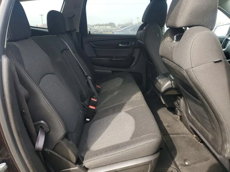 2015 CHEVROLET TRAVERSE LT  