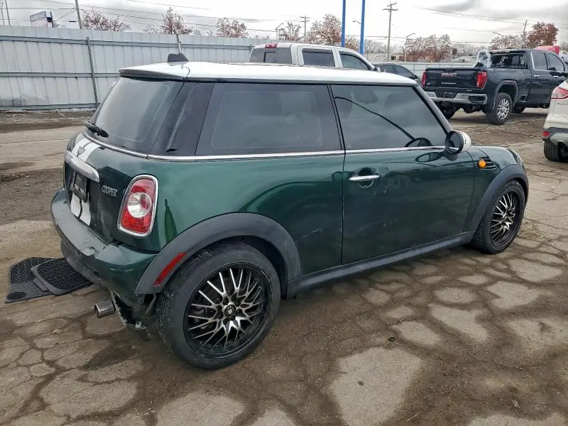 2011 MINI COOPER   