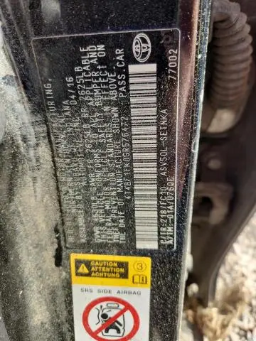 2016 TOYOTA CAMRY LE  