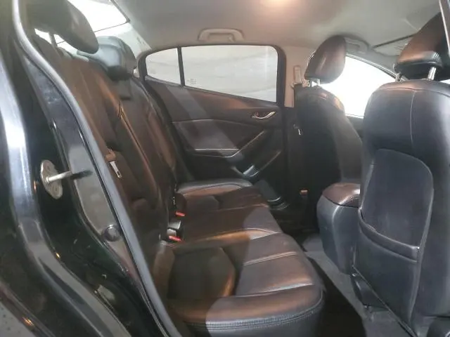 2017 MAZDA 3 TOURING  