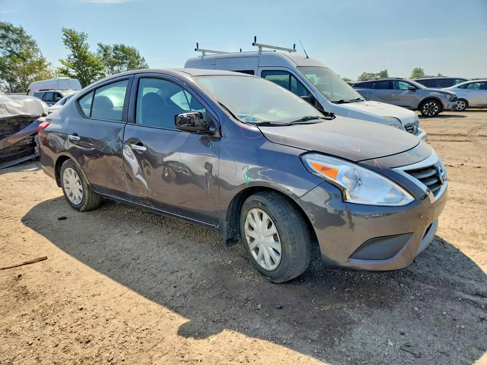 2015 NISSAN VERSA 1.6 SV  