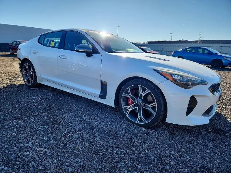 2018 KIA STINGER GT1  