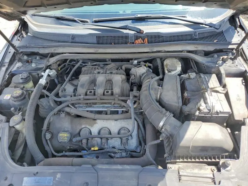2010 FORD TAURUS LIMITED  