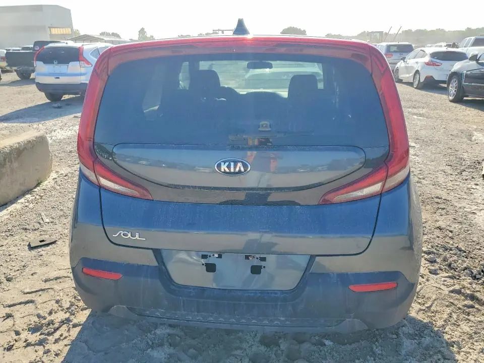 2020 KIA SOUL LX  