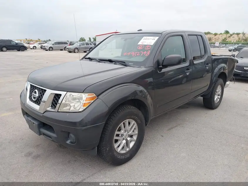 2015 NISSAN FRONTIER SV