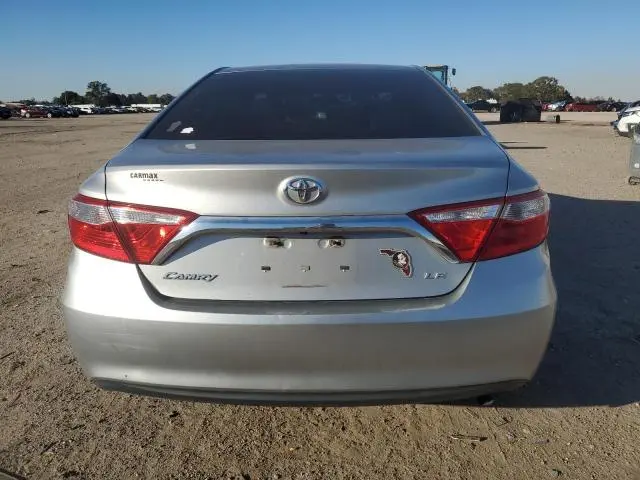 2016 TOYOTA CAMRY LE  
