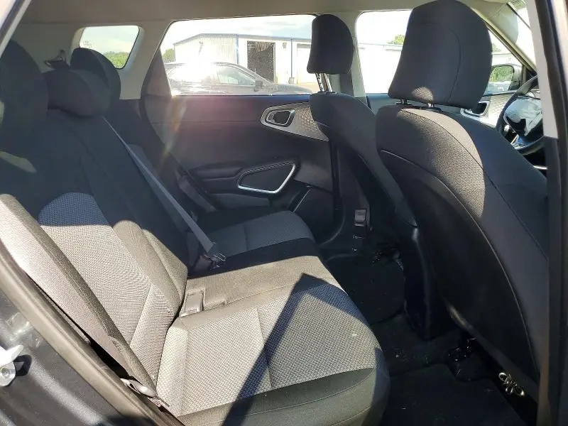 2020 KIA SOUL LX  
