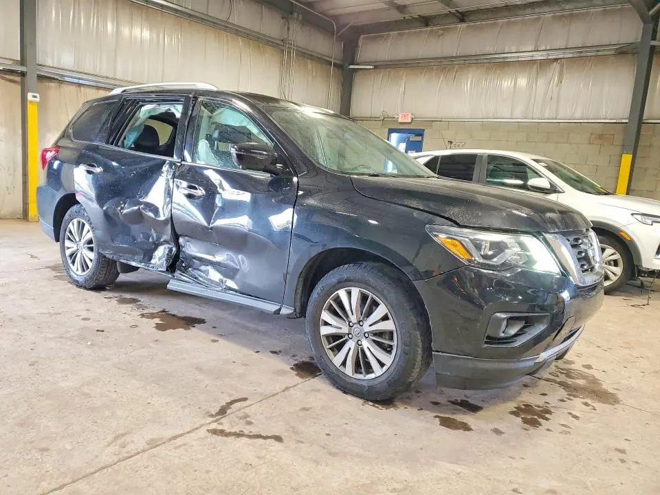 2019 NISSAN PATHFINDER SL  