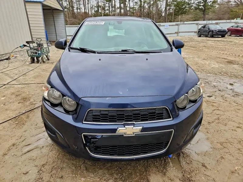 2016 CHEVROLET SONIC LT  