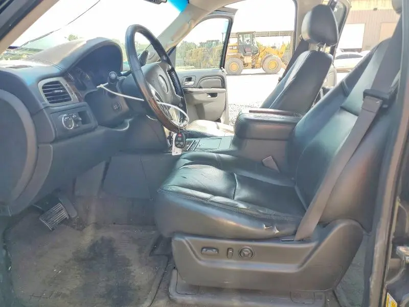 2013 GMC YUKON DENALI  