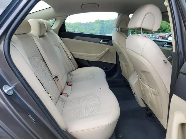 2016 HYUNDAI SONATA SE  