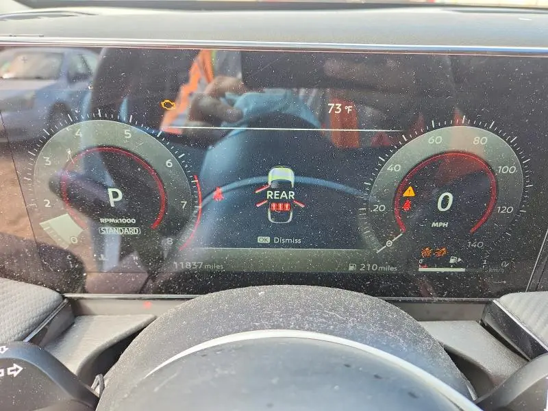 2025 NISSAN KICKS SR  